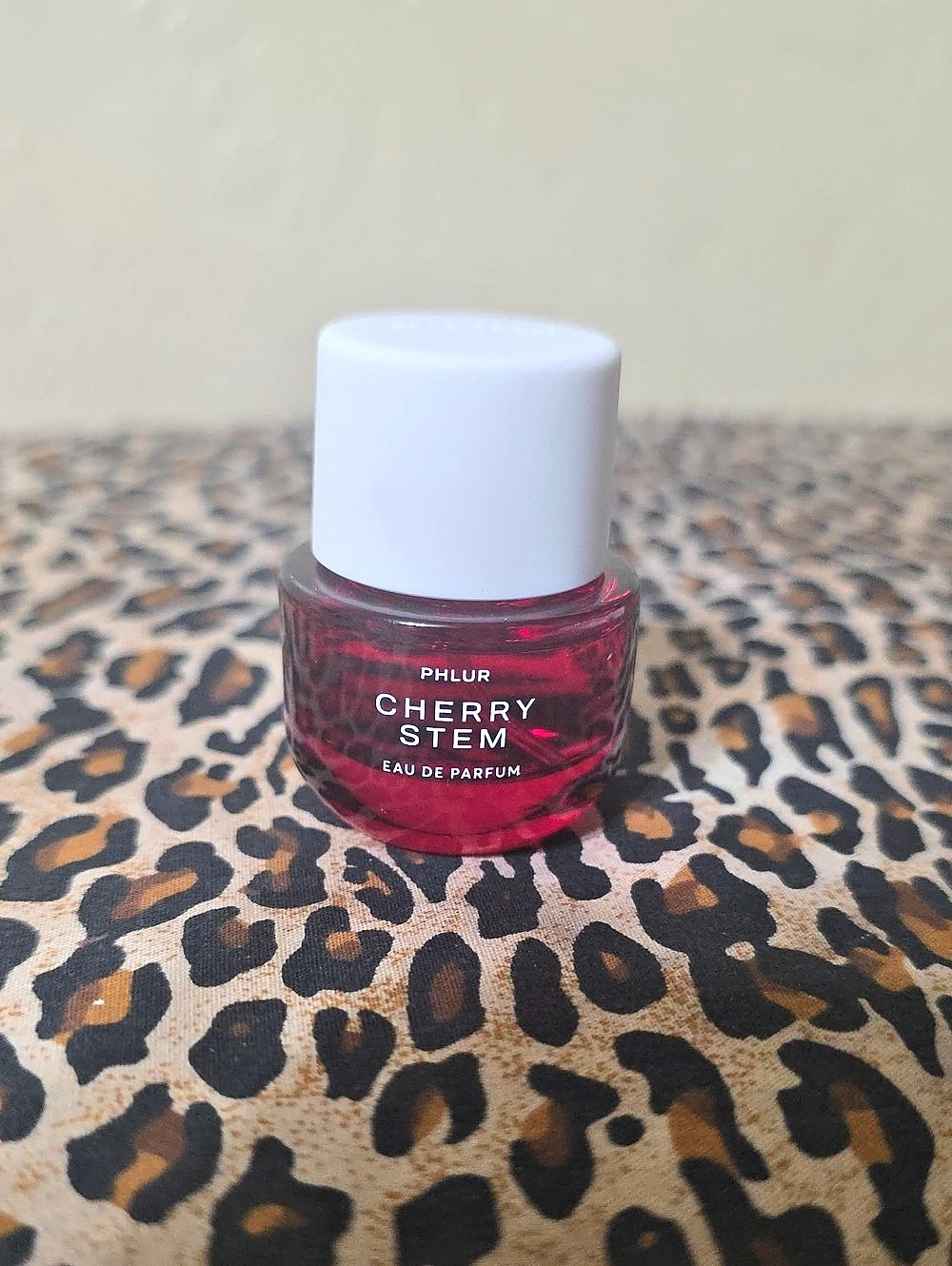 PHLUR Cherry Stem Cherry Mini